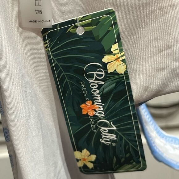 Blooming Jelly Blue And White Striped Women’s Swim Top, Size L, NWT - Picture 8 of 8